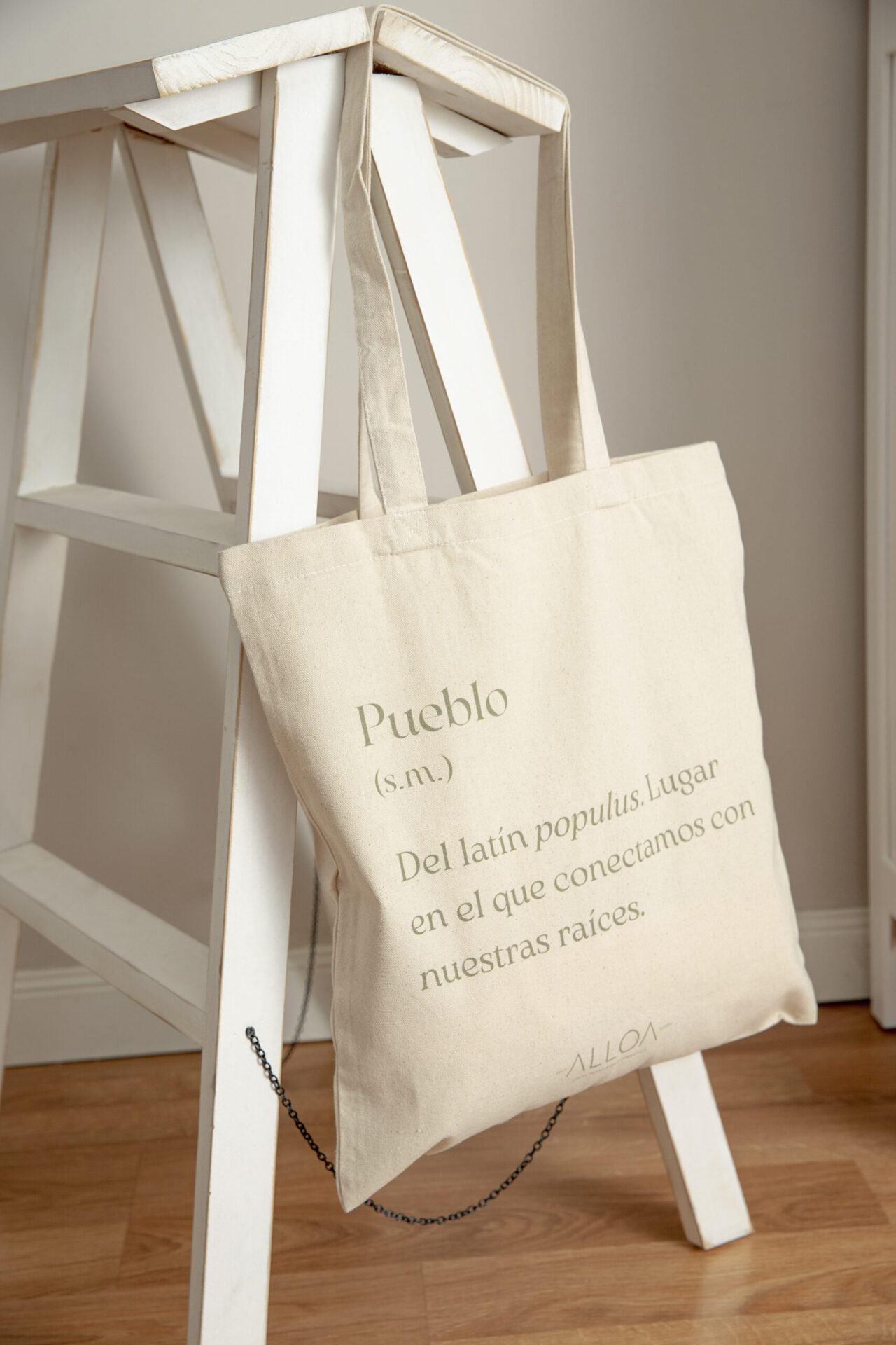 Tote Bag pueblo fabricada en algodón orgánico.